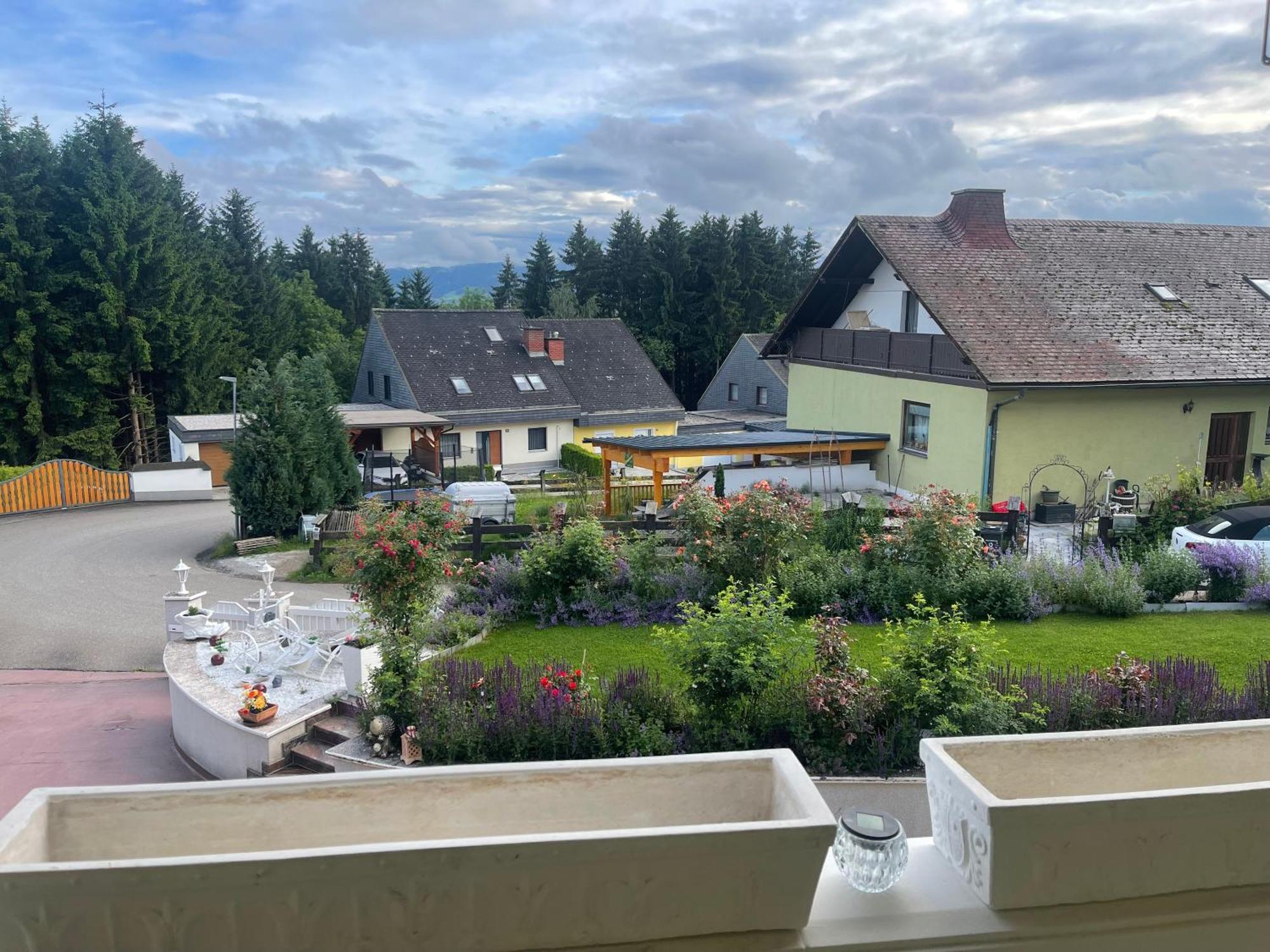 Villa Am Red Bull Ring In Spielberg Spielberg Bei Knittelfeld Exteriör bild