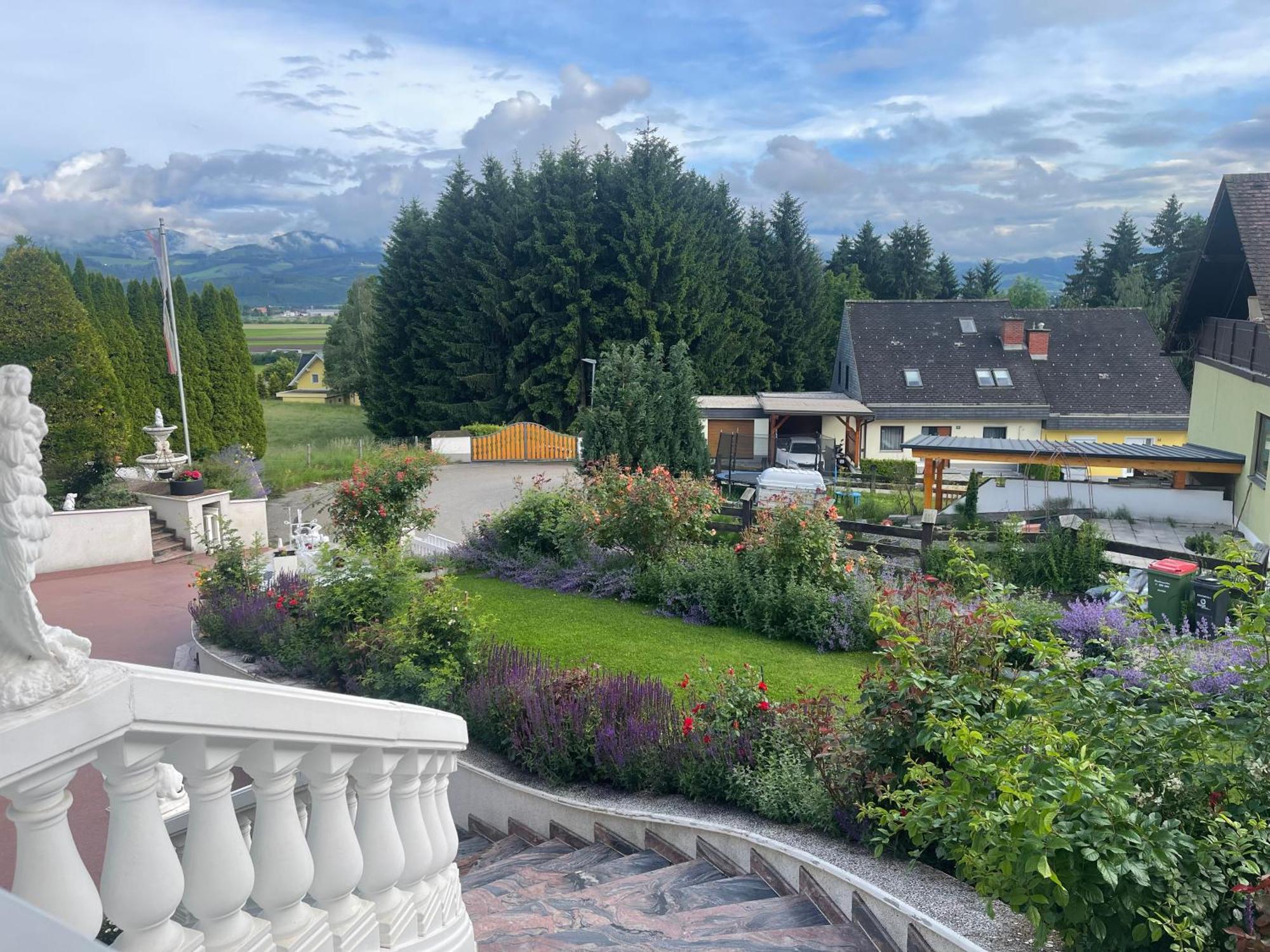 Villa Am Red Bull Ring In Spielberg Spielberg Bei Knittelfeld Exteriör bild
